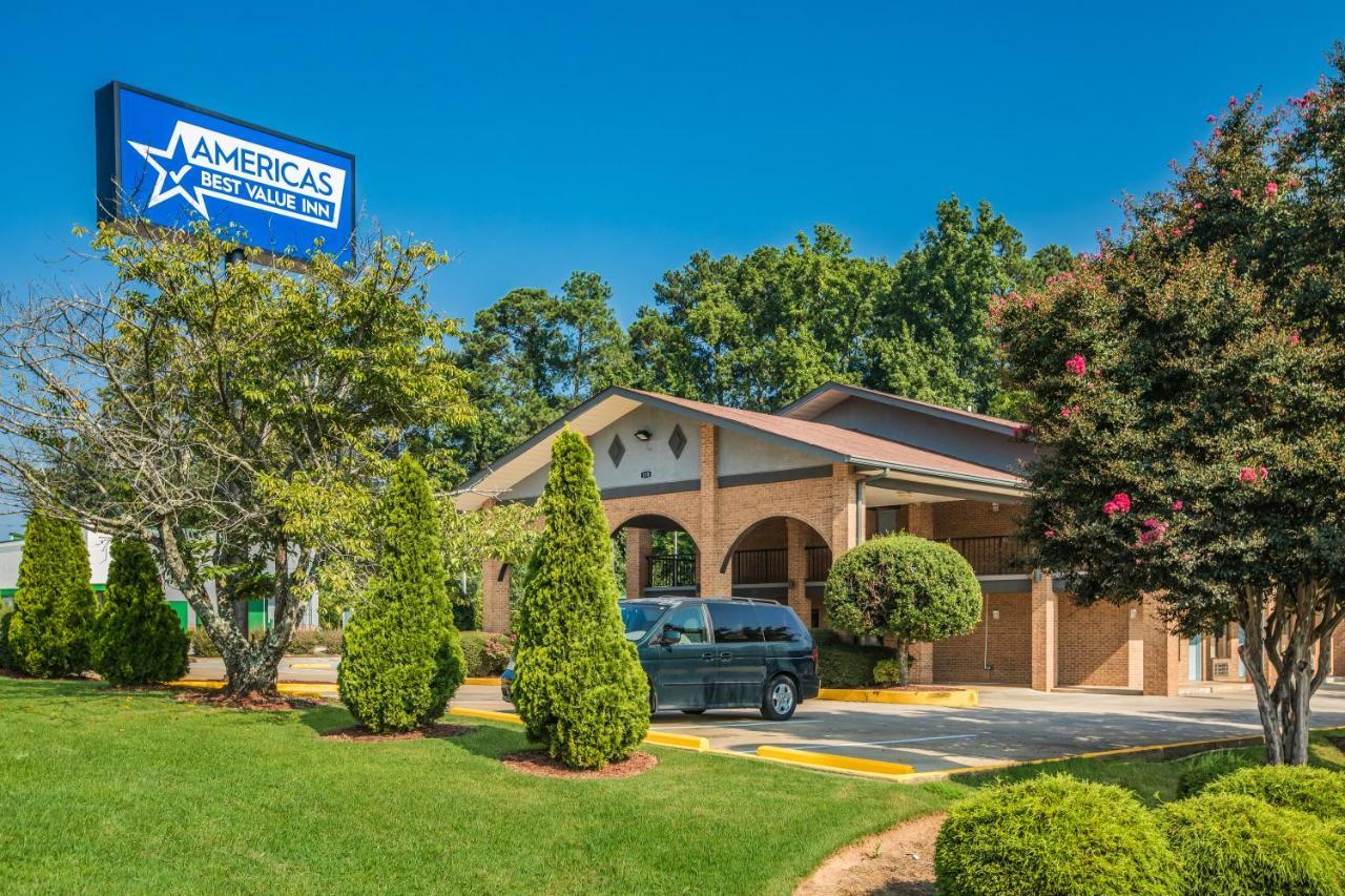 Americas Best Value Inn Stockbridge Exterior foto