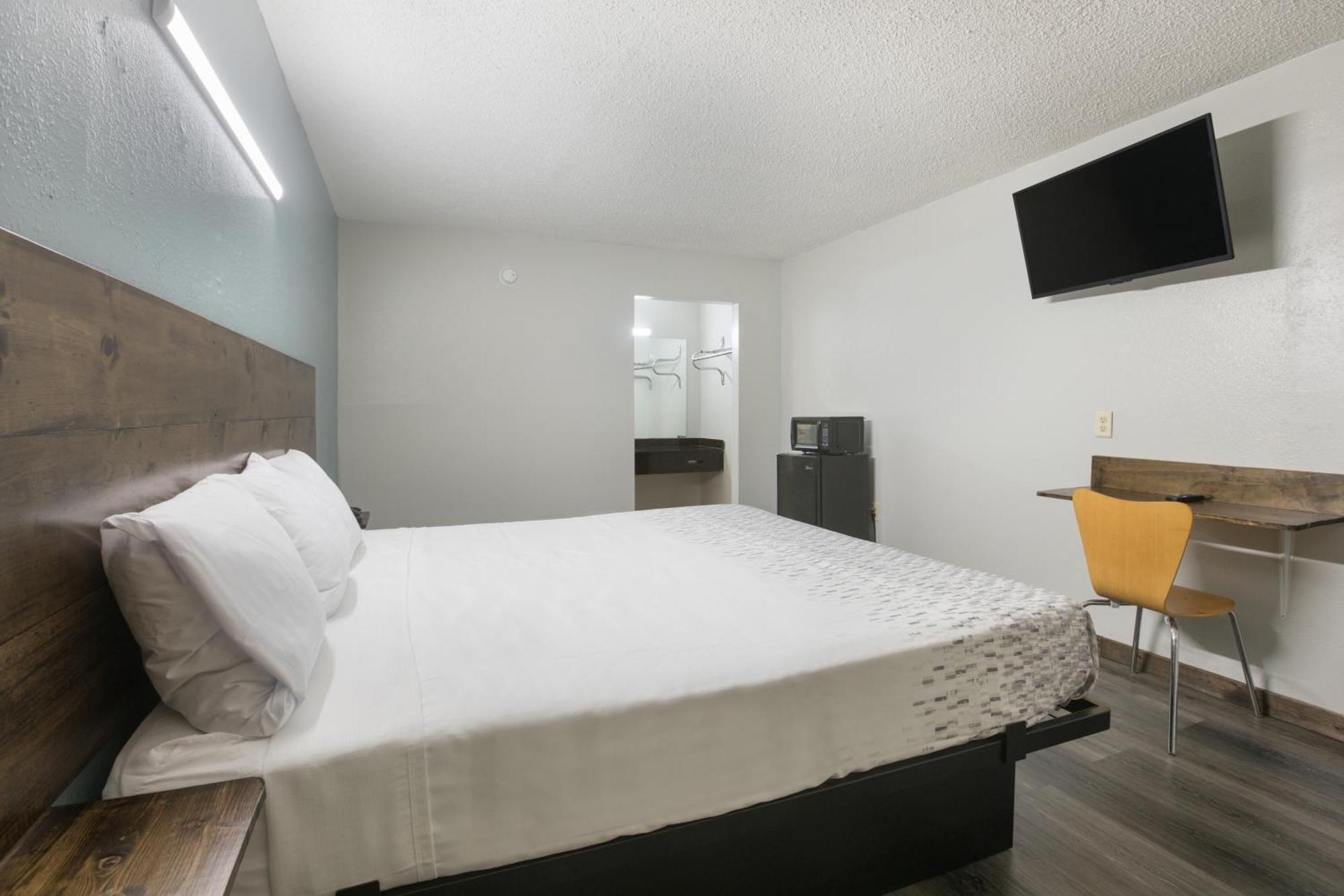 Americas Best Value Inn Stockbridge Habitación foto